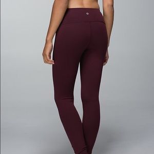 Lululemon Wunder Under Burgundy Leggings !